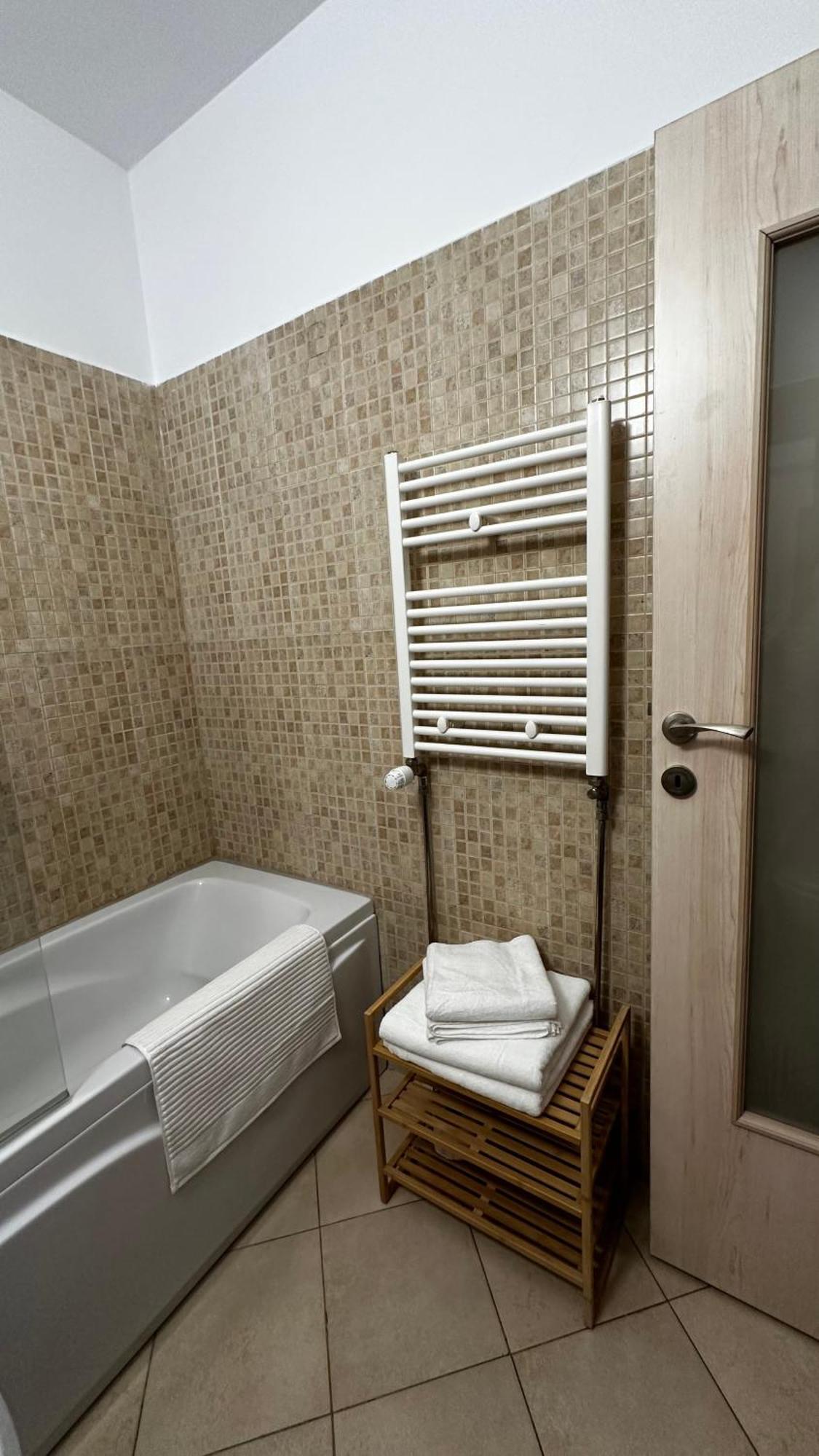 Colette Studio Belleview Sinaia Exteriör bild